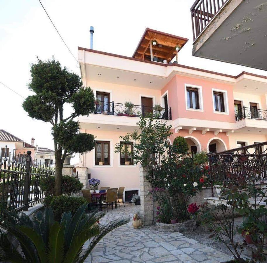 In The Castle Ii- House Apartment Ioannina Luaran gambar